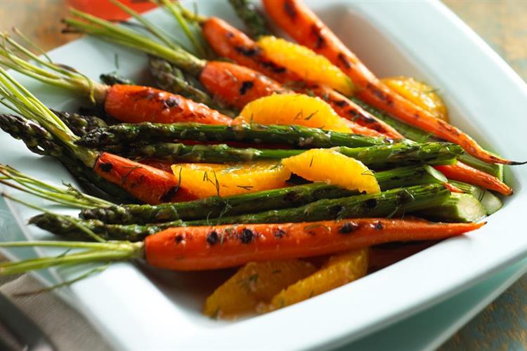 Grilled Asparagus and Carrots with Grapefruit Dill Sauce